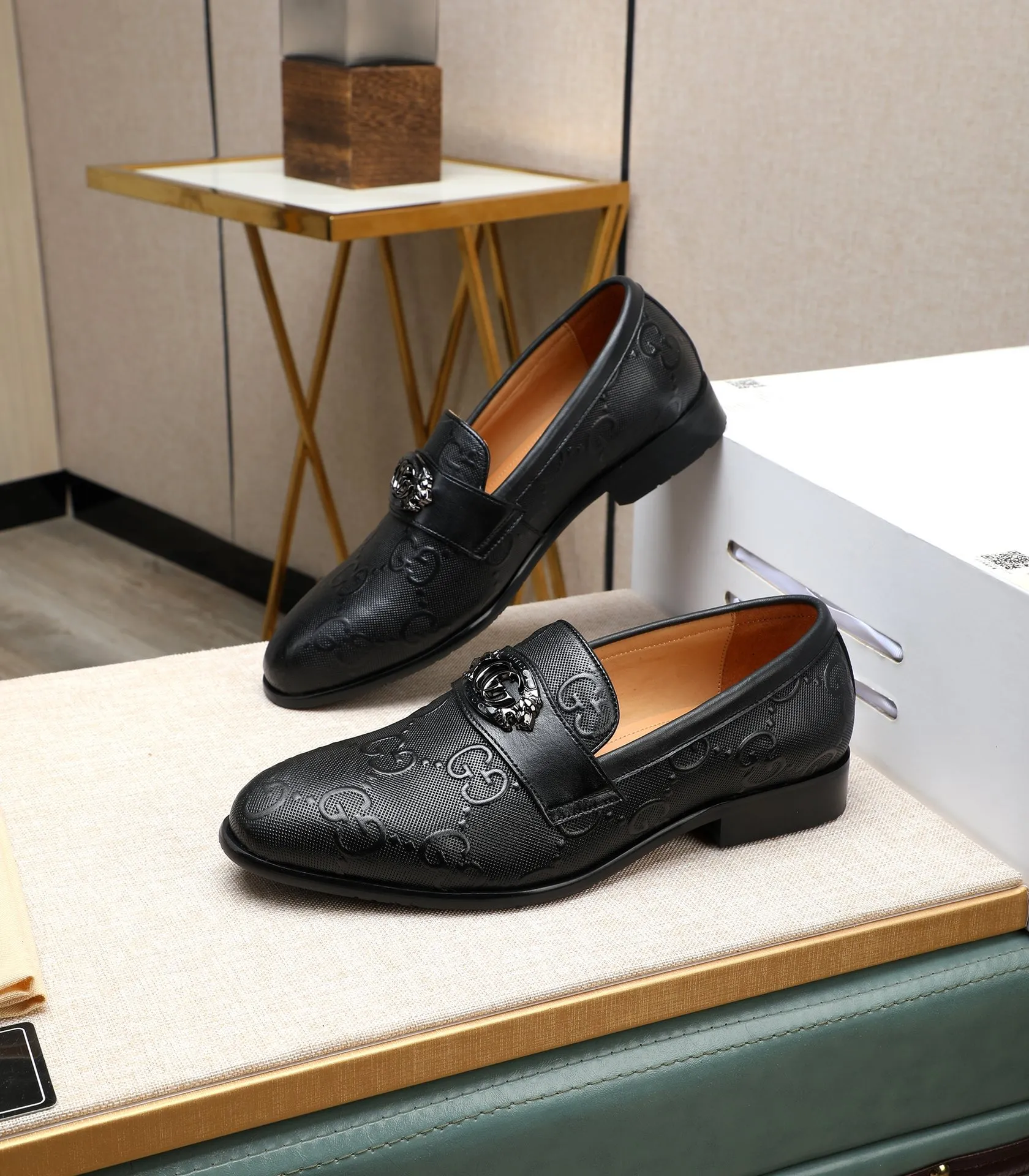 Men's shoes 💰500 📛📛 Original version (water-dyed cow lining) GUCCI official website formal shoes 🌀 Italian 🇮🇹 imported cowhide ➕ top imported water-dyed cowhide lining 💋 fine handmade original bottom, the real thing looks better when photographed in person Standard size 38-44 (45 46 customized)
